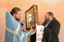 ПУтешествие иконы Божией Матери "Умягчение злых сердец" по приходам Приамурской митрополии. Монастырь - пос. Маяк. 9 ноября 2011г